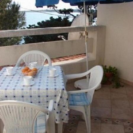 Apartment Gordana Kosljun Ngoại thất bức ảnh